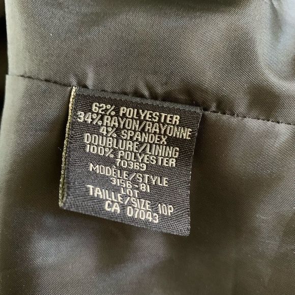 Short Blazer Black/White Stitching - Picture 3 of 5